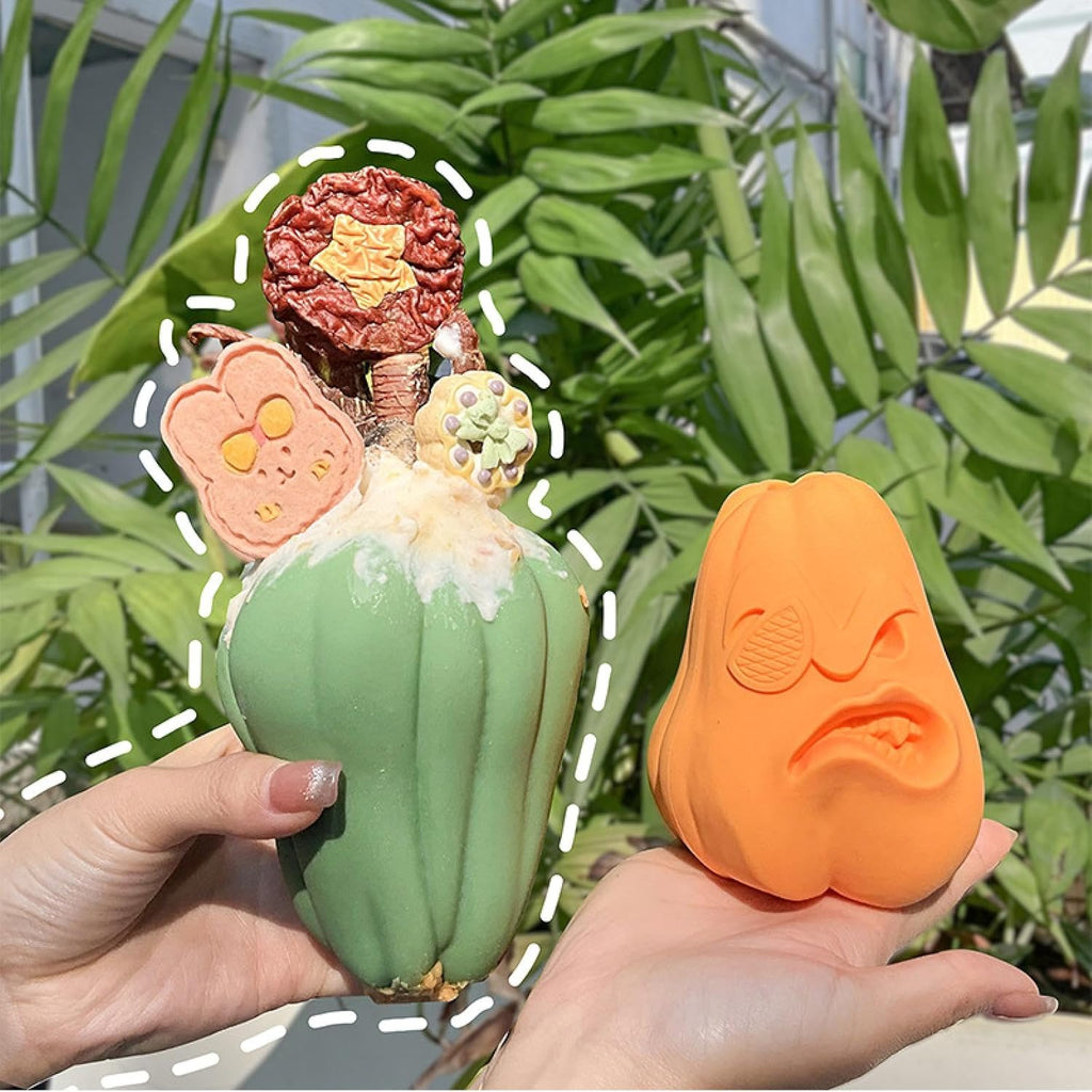 Pet Cats And Dogs Toys Pet Balls Food Grade Silicone Puzzle Slow Food Leaky Food Balls Pirate Leaky Toy